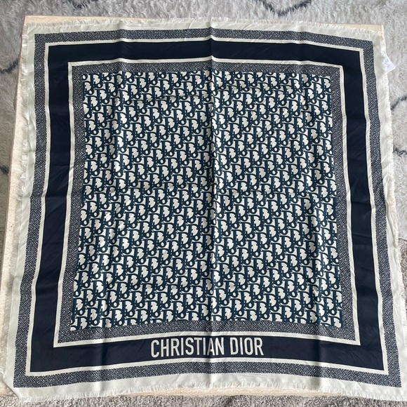 Christian Dior Silk Oblique Jacquard Scarf - Authentic - Picture 2 of 8